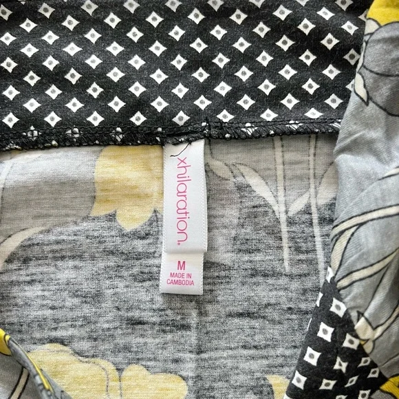 Target Xhilaration, Size Medium Women’s Blouse - Picture 5 of 7